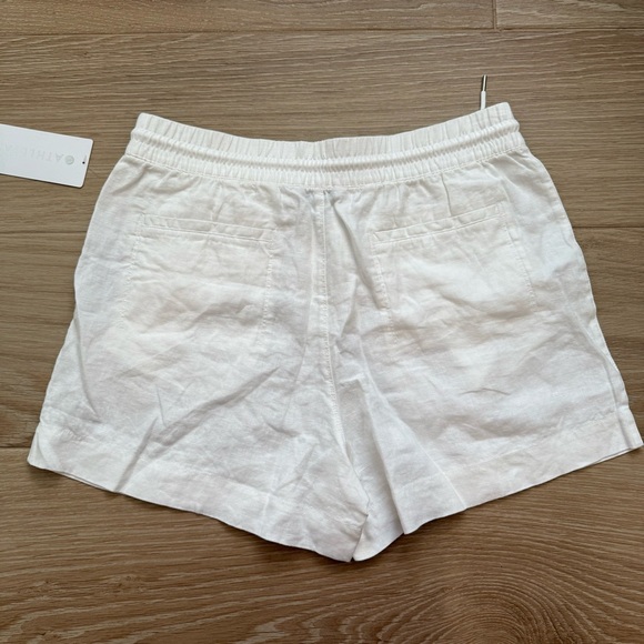 Athleta Retreat Linen Mid Rise 4" Short - Picture 5 of 6